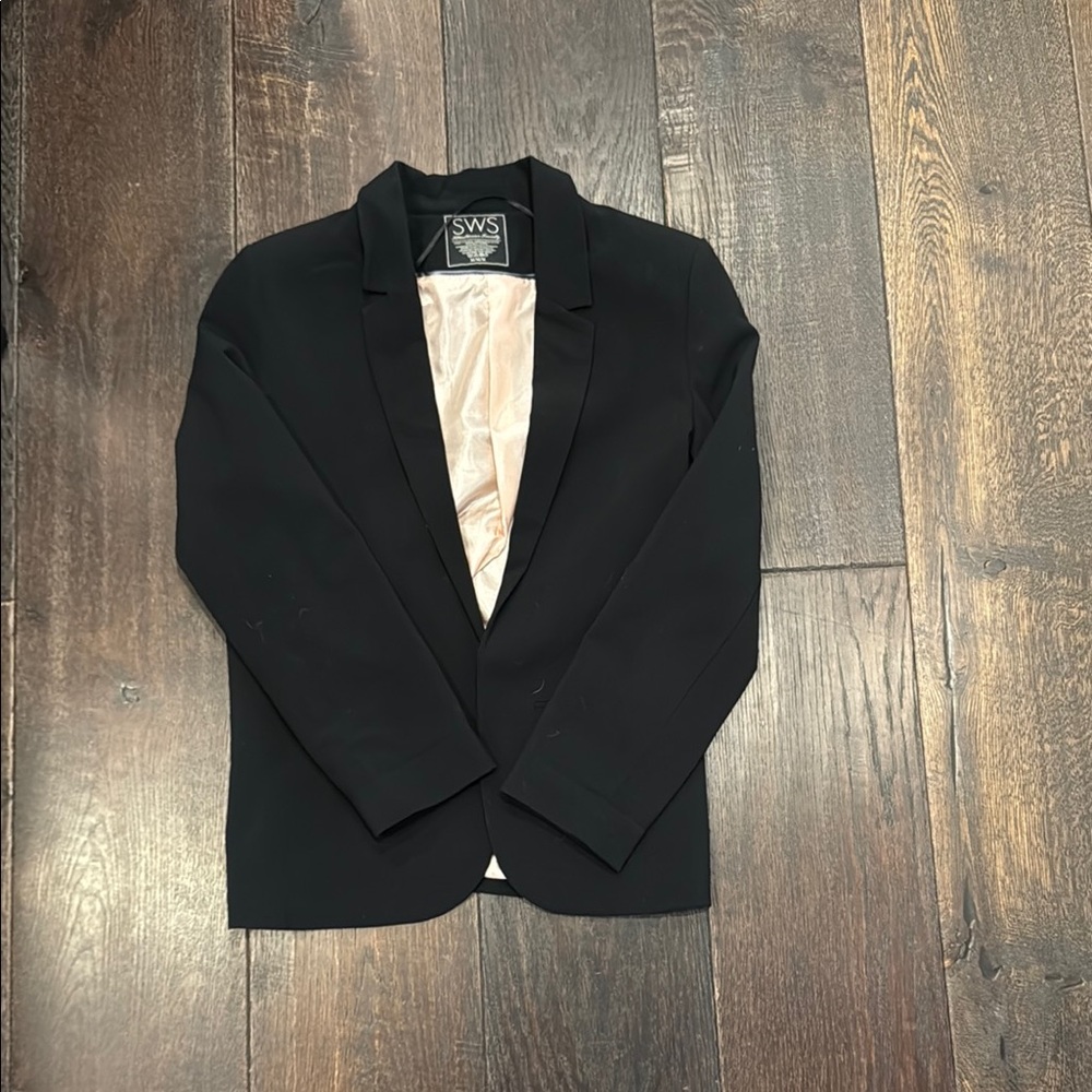 Black Blazer with blush lining M